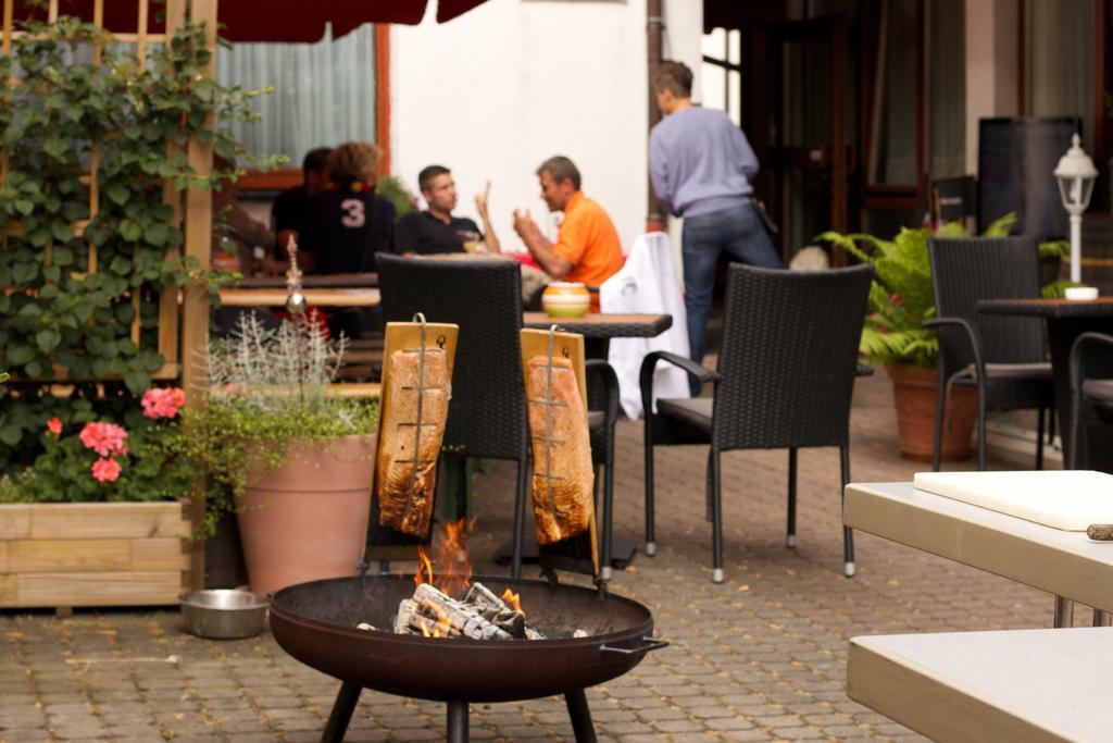 Hotel Zum Loewen Mörfelden-Walldorf Exteriör bild