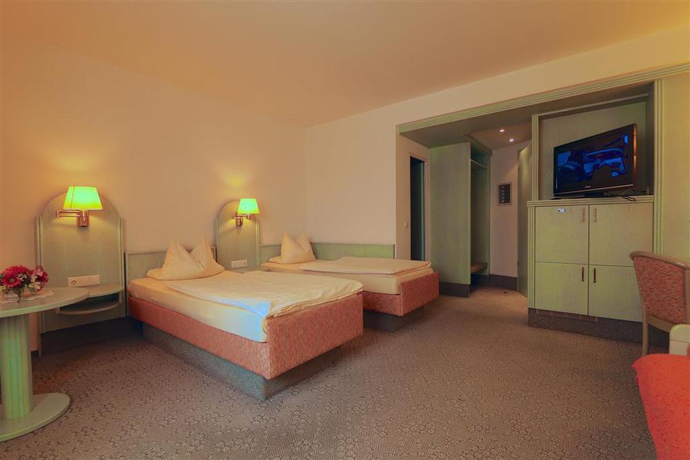 Hotel Zum Loewen Mörfelden-Walldorf Rum bild