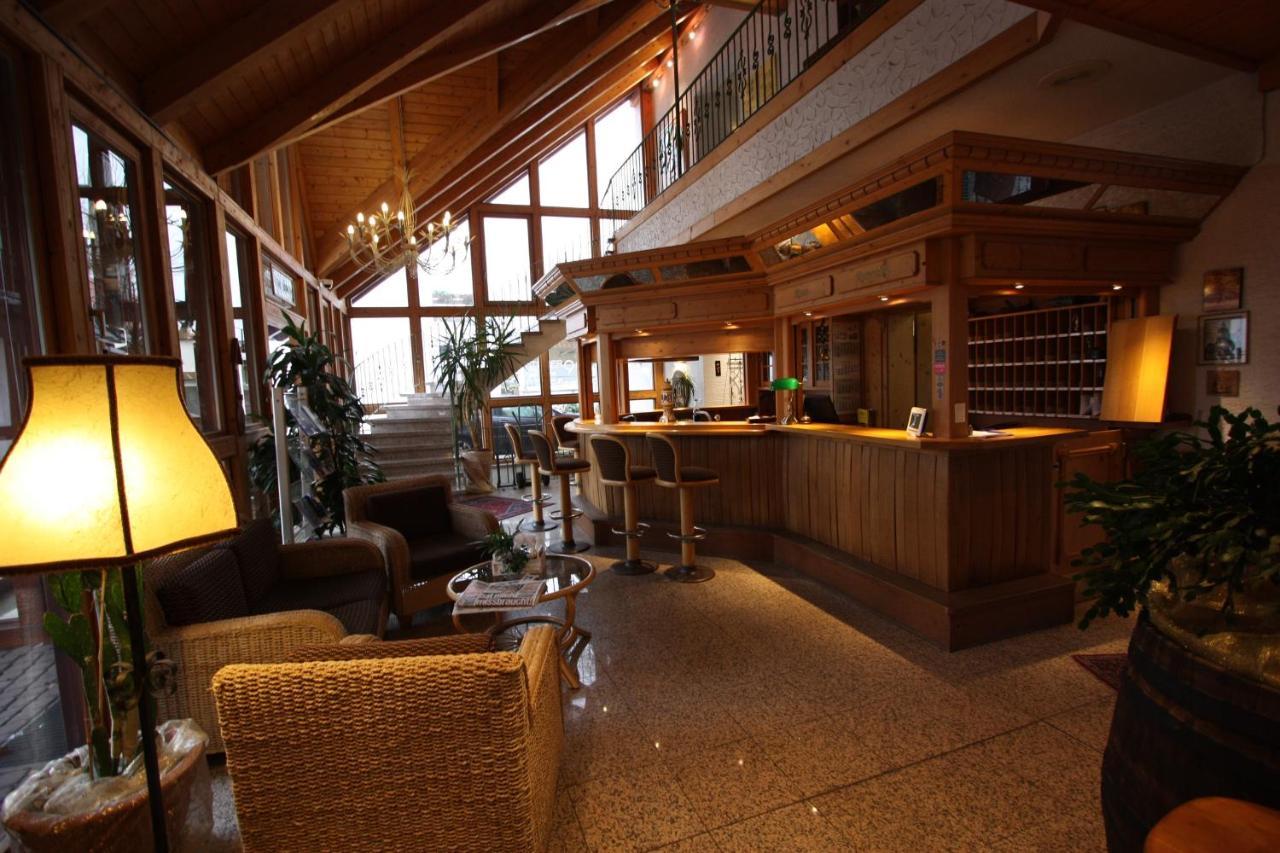 Hotel Zum Loewen Mörfelden-Walldorf Exteriör bild