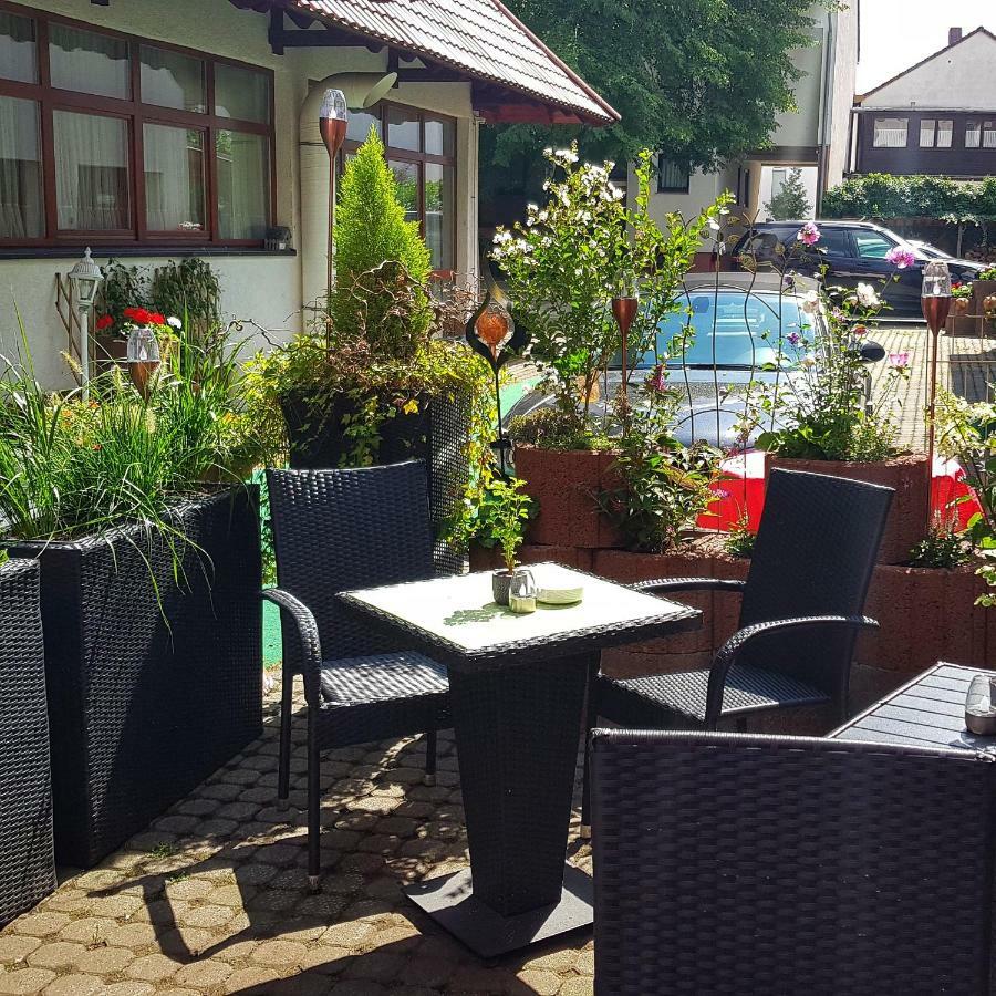 Hotel Zum Loewen Mörfelden-Walldorf Exteriör bild